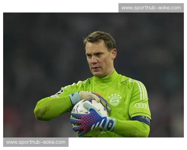 恩瓦内里铲抢致对手脚踝变形仅吃黄牌 雷恩主帅炮轰裁判双重标准 恩瓦内里铲抢致对手脚踝变形仅吃黄牌 雷恩主帅炮轰裁判双重标准